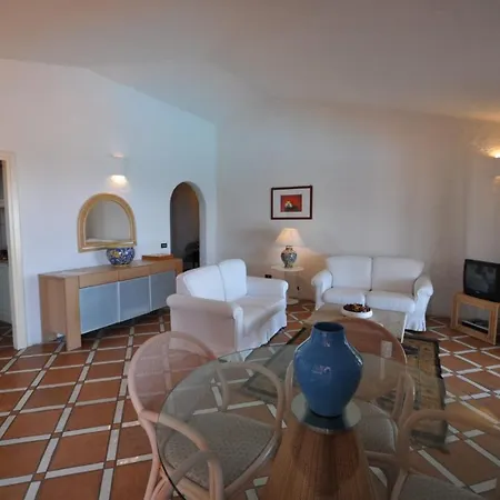 Pantogia Sleeps 9 Pool Air Con Wifi *