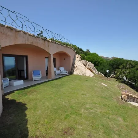 Pantogia Sleeps 9 Pool Air Con Wifi *